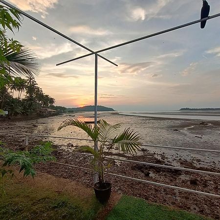 Gs Home On The Bay - Super Sea View Glass Studio Apartment Vagator Luaran gambar