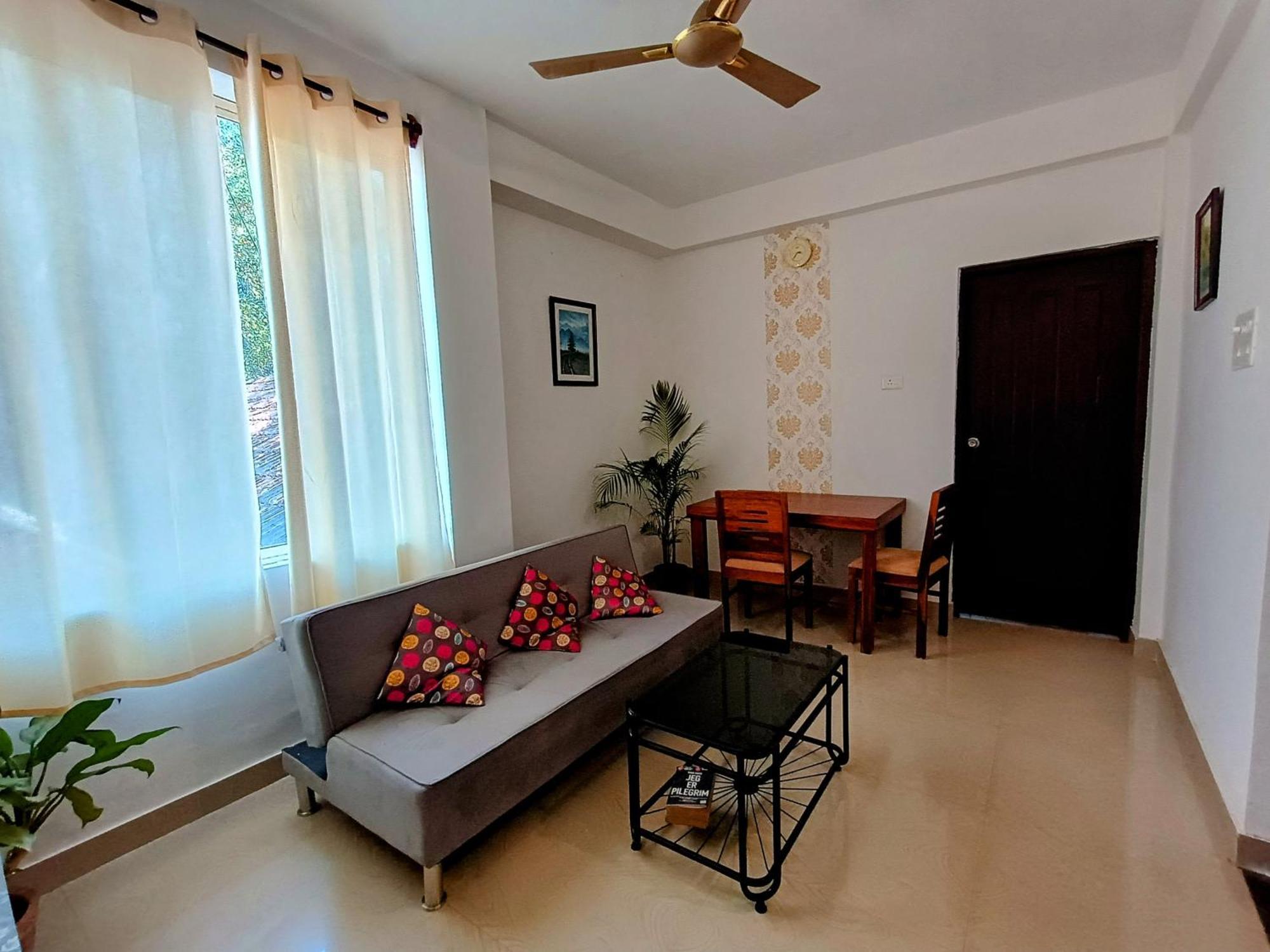 Gs Home On The Bay - Super Sea View Glass Studio Apartment Vagator Luaran gambar