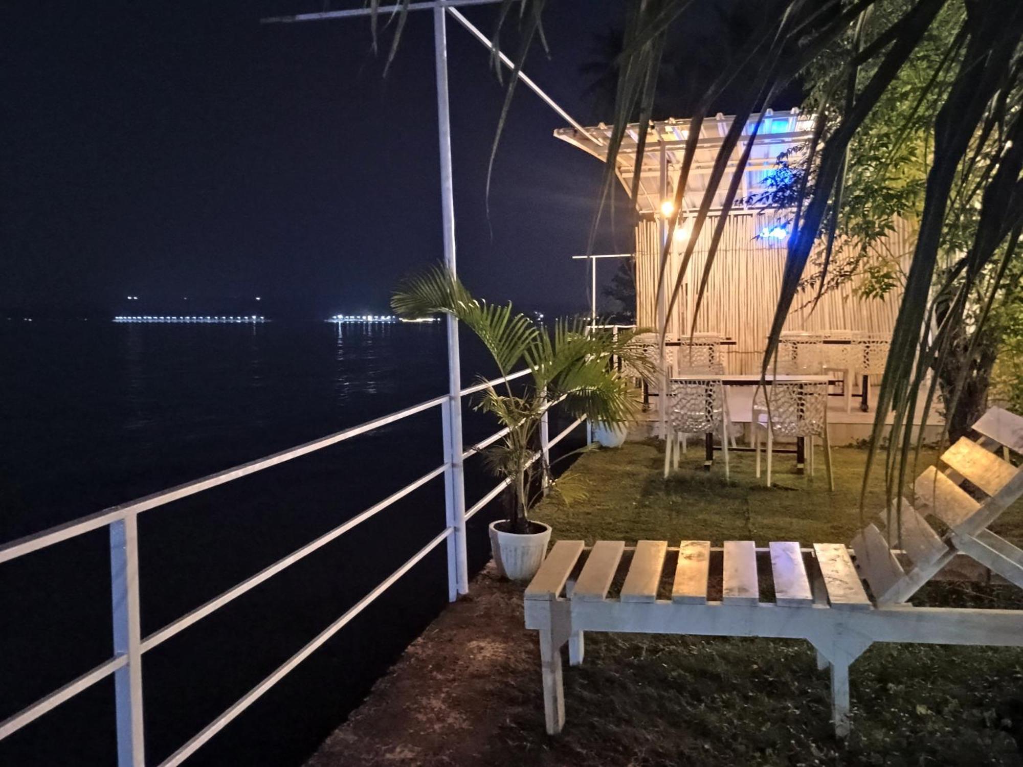 Gs Home On The Bay - Super Sea View Glass Studio Apartment Vagator Luaran gambar